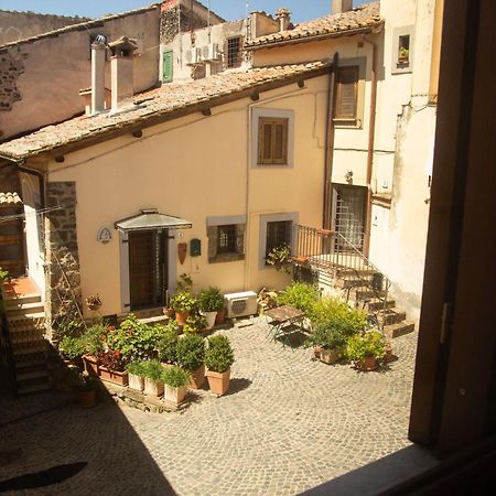 特雷维那诺罗马诺Finestra Sul Borgo公寓 外观 照片